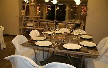 Hotel L'ast 2*